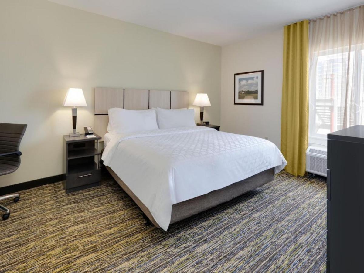 Candlewood Suites Philadelphia - Airport Area By Ihg Chester Zewnętrze zdjęcie