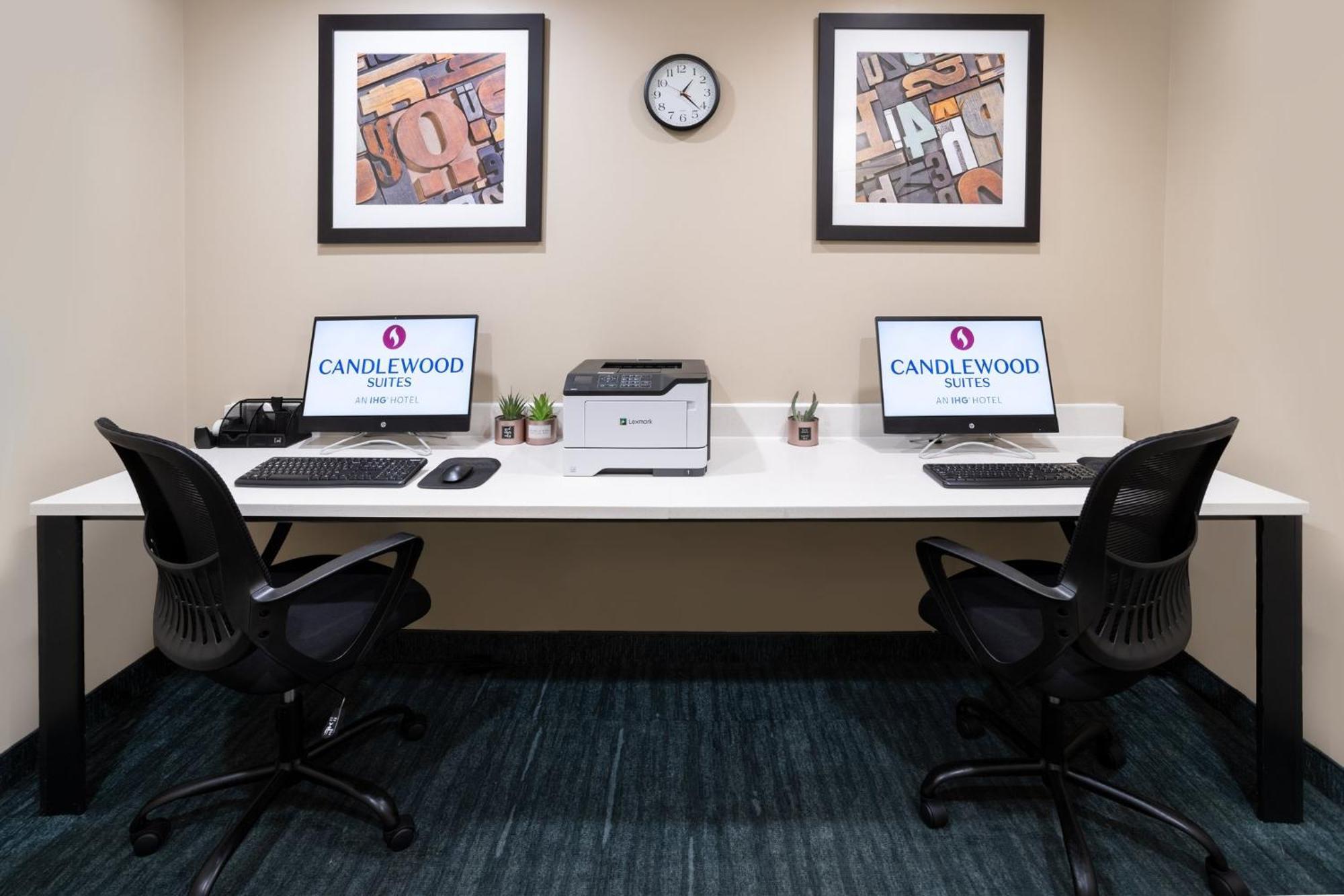 Candlewood Suites Philadelphia - Airport Area By Ihg Chester Zewnętrze zdjęcie