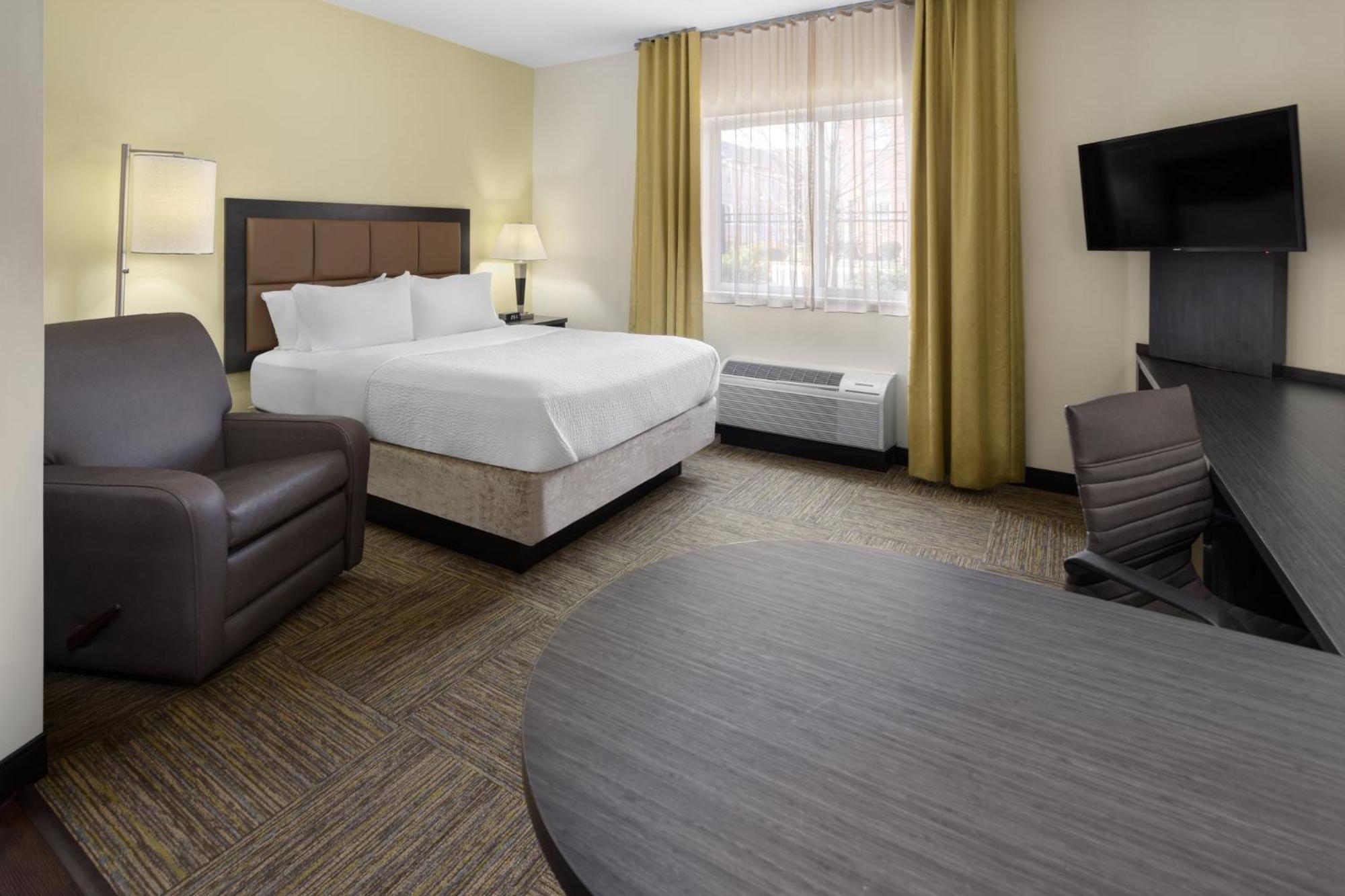 Candlewood Suites Philadelphia - Airport Area By Ihg Chester Zewnętrze zdjęcie